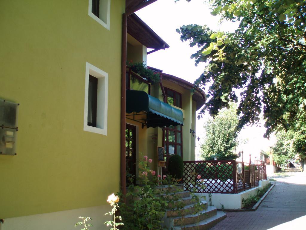 Pension Edelweiss Exterior photo